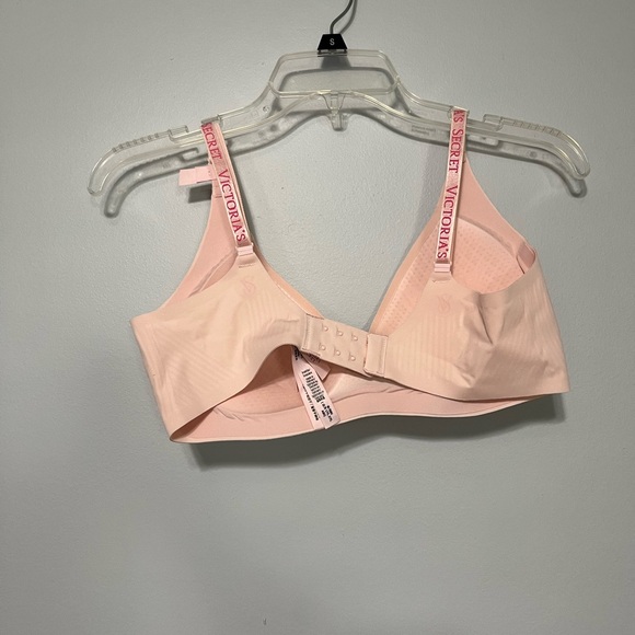 Victorias Secret T shirt push up comfort bra size medium in purest pink NWT - Picture 4 of 8